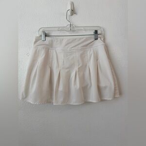 Athleta Women's White Jupe Short Advantage Skort Size Medium